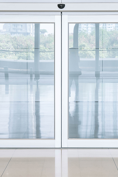 Commercial Door Locksmithing Service